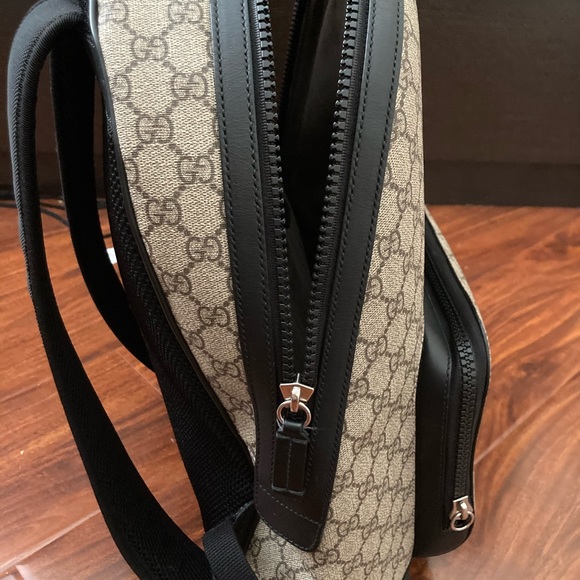 Gucci backpack - Picture 3 of 3